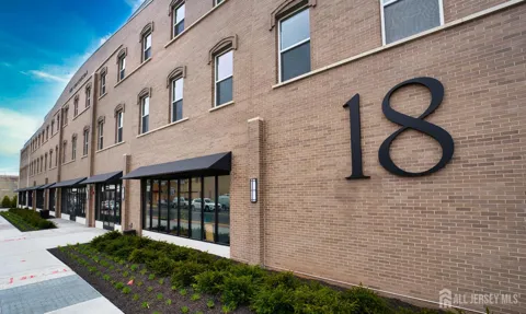 18 West Main Street #204