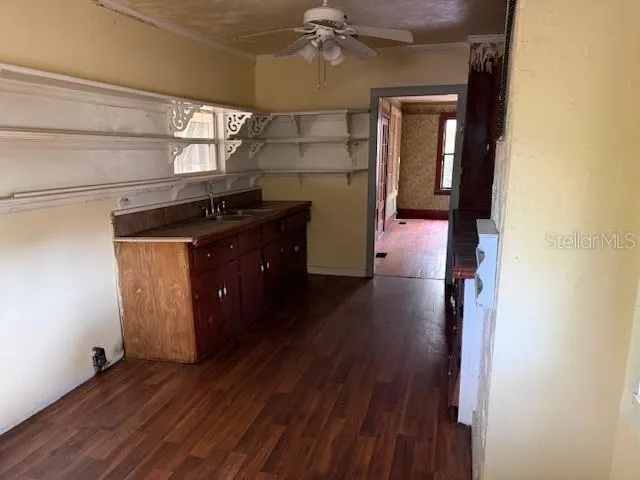 1600 E LAKEVIEW AVENUE Eustis, FL 32726