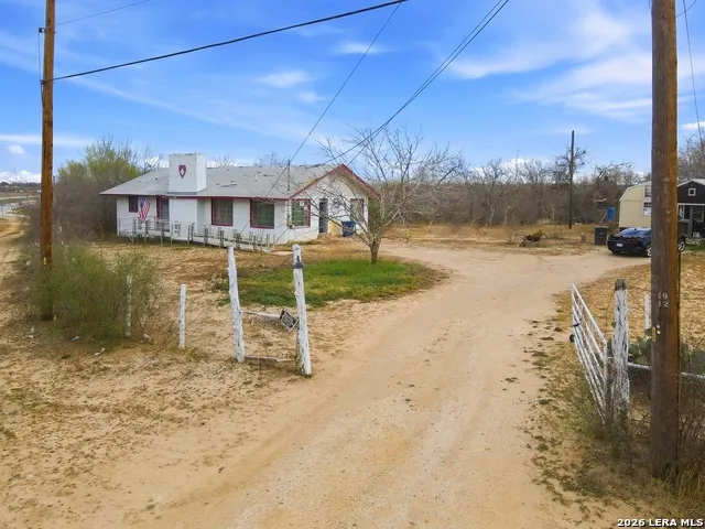 4988 S Loop 1604 E Elmendorf, TX 78112