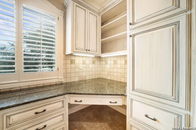 1174 sapling New Braunfels, TX 78132