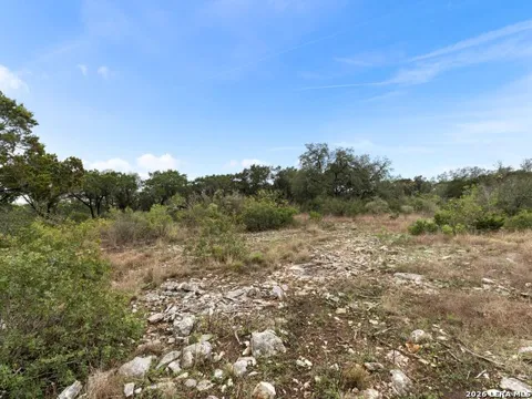 LOT 14 Pr 2777