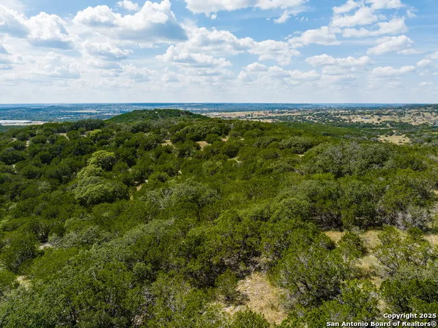 445 Dark Sky Path Kerrville, TX 78028