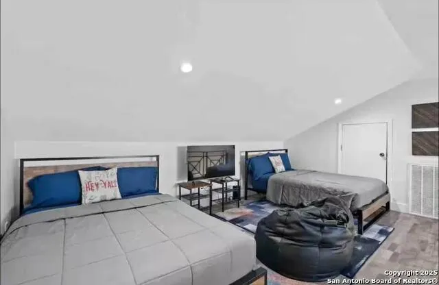1065 Ocean Dr Port Lavaca, TX 77979