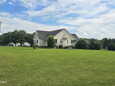 40 Wild Winds Drive
