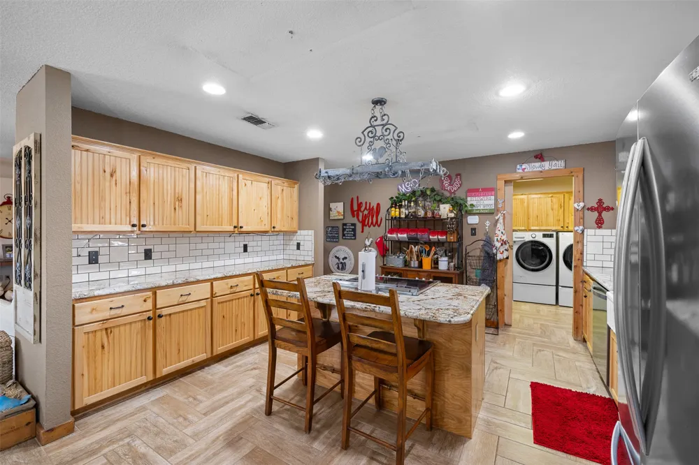 7393 State Highway 80 Nixon, TX 78140