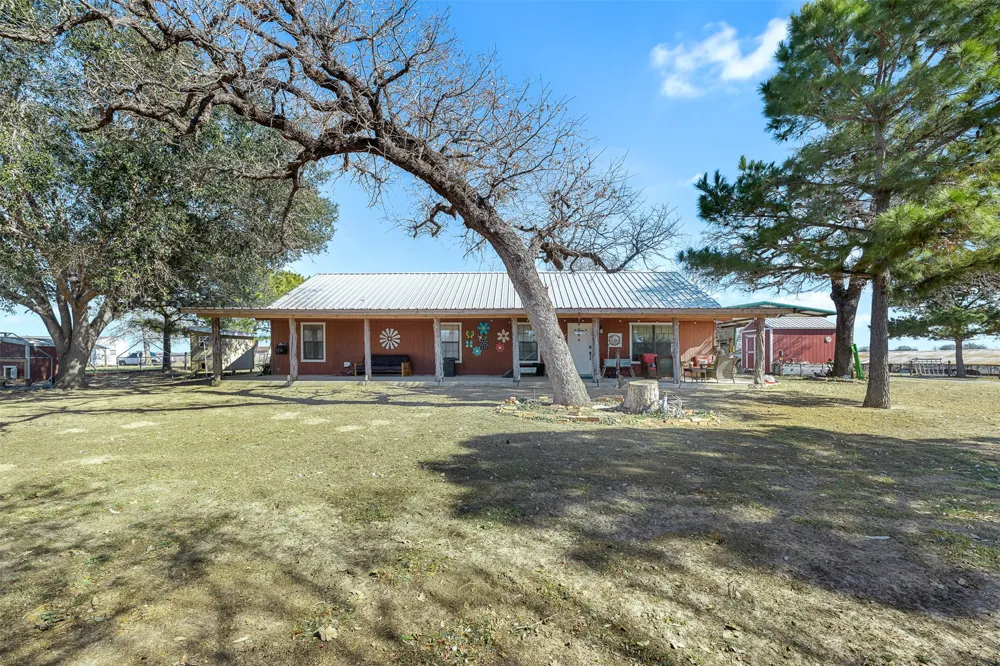 7393 State Highway 80 Nixon, TX 78140