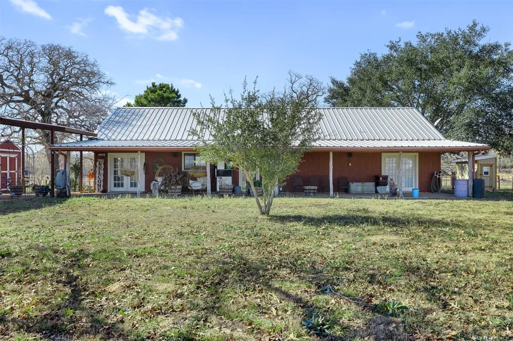 7393 State Highway 80 Nixon, TX 78140