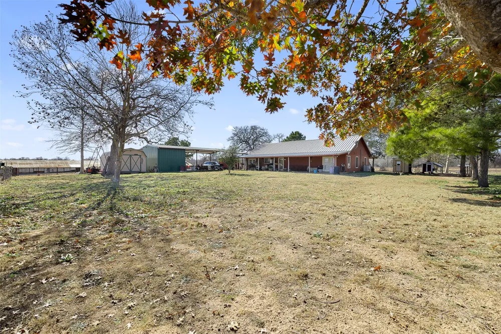 7393 State Highway 80 Nixon, TX 78140