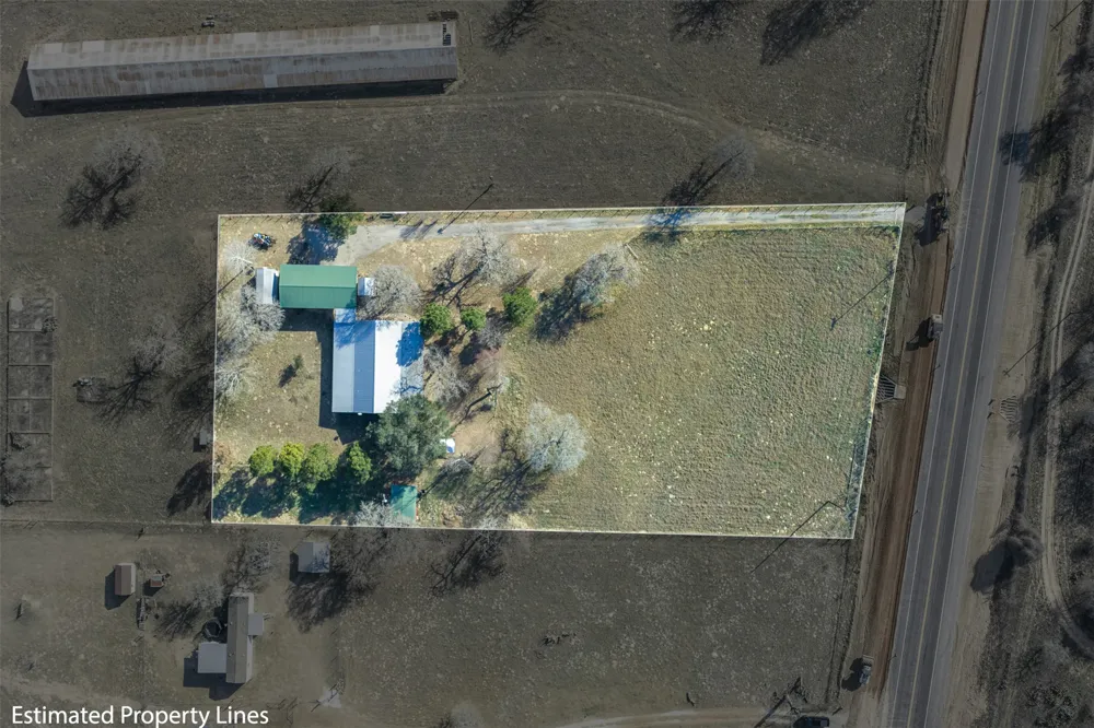 7393 State Highway 80 Nixon, TX 78140