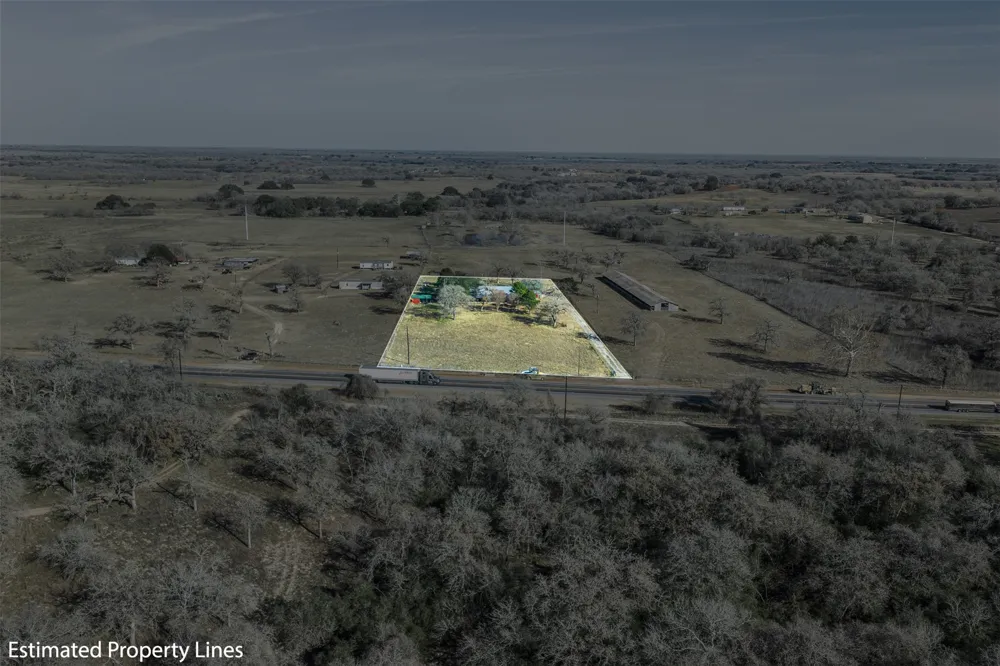 7393 State Highway 80 Nixon, TX 78140