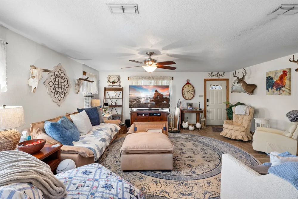7393 State Highway 80 Nixon, TX 78140