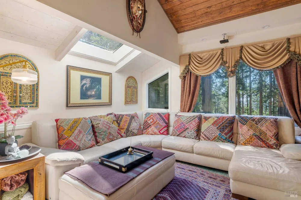 35570 Ocean View Street Gualala, CA 95445