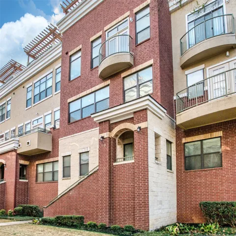 1201 Beaconsfield Lane #108
