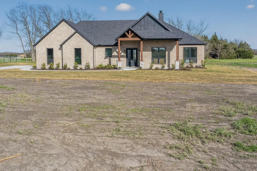 4961 County Road 1098 Celeste, TX 75423
