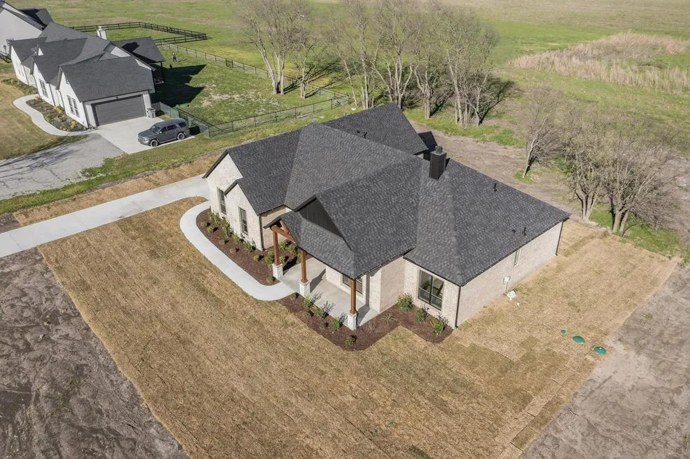4961 County Road 1098 Celeste, TX 75423