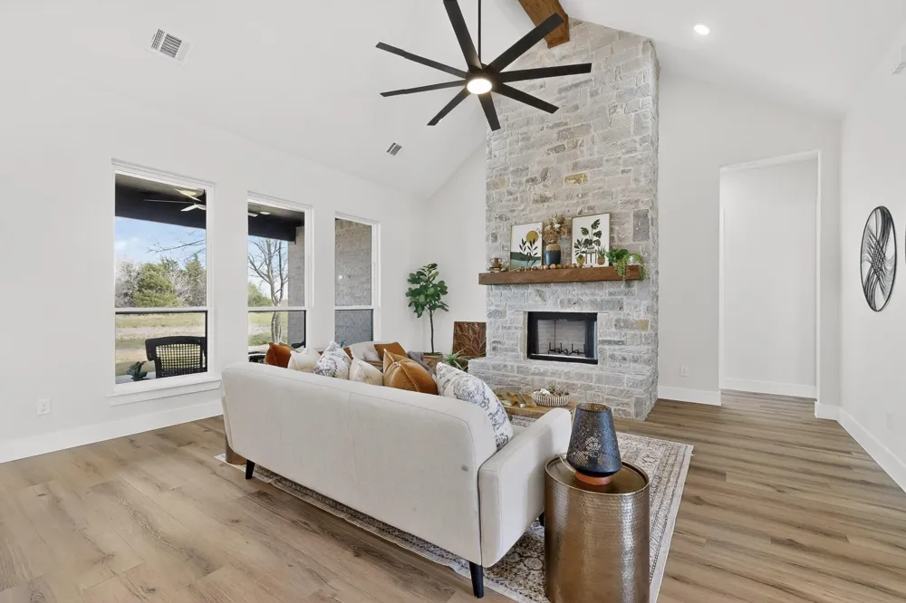 4961 County Road 1098 Celeste, TX 75423