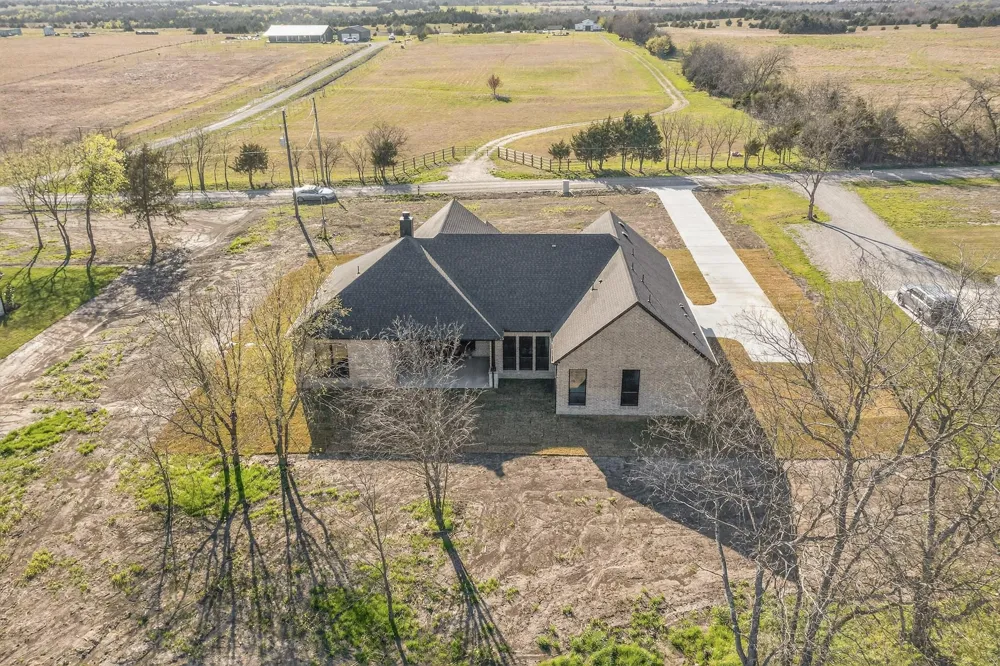 4961 County Road 1098 Celeste, TX 75423