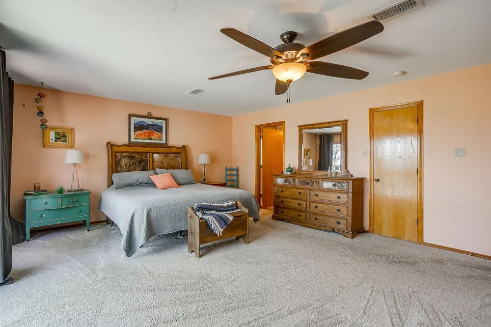 292 Pam Drive Chico, TX 76431