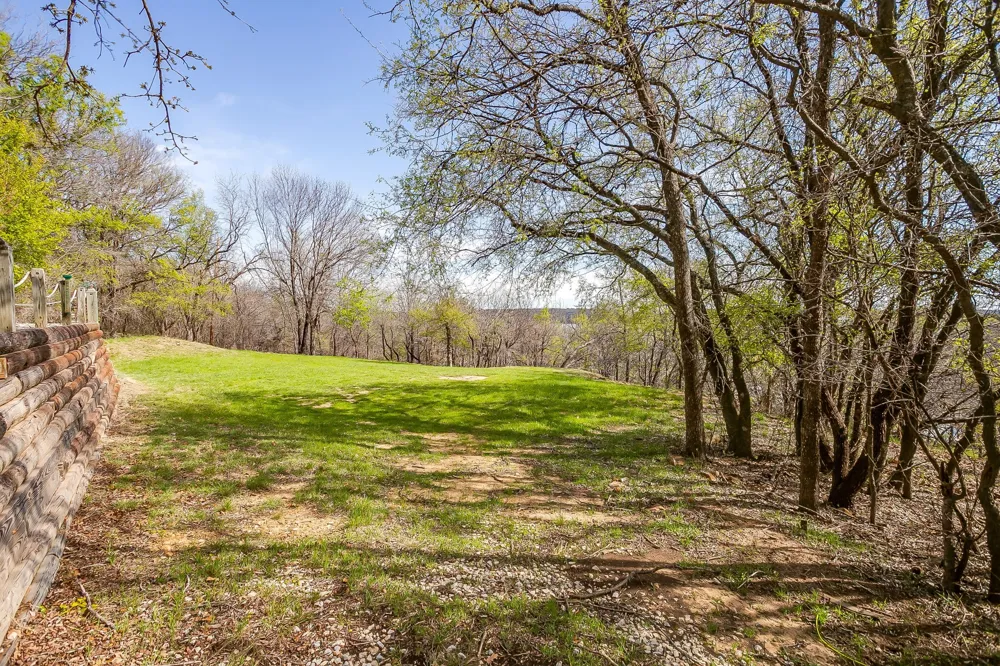 292 Pam Drive Chico, TX 76431