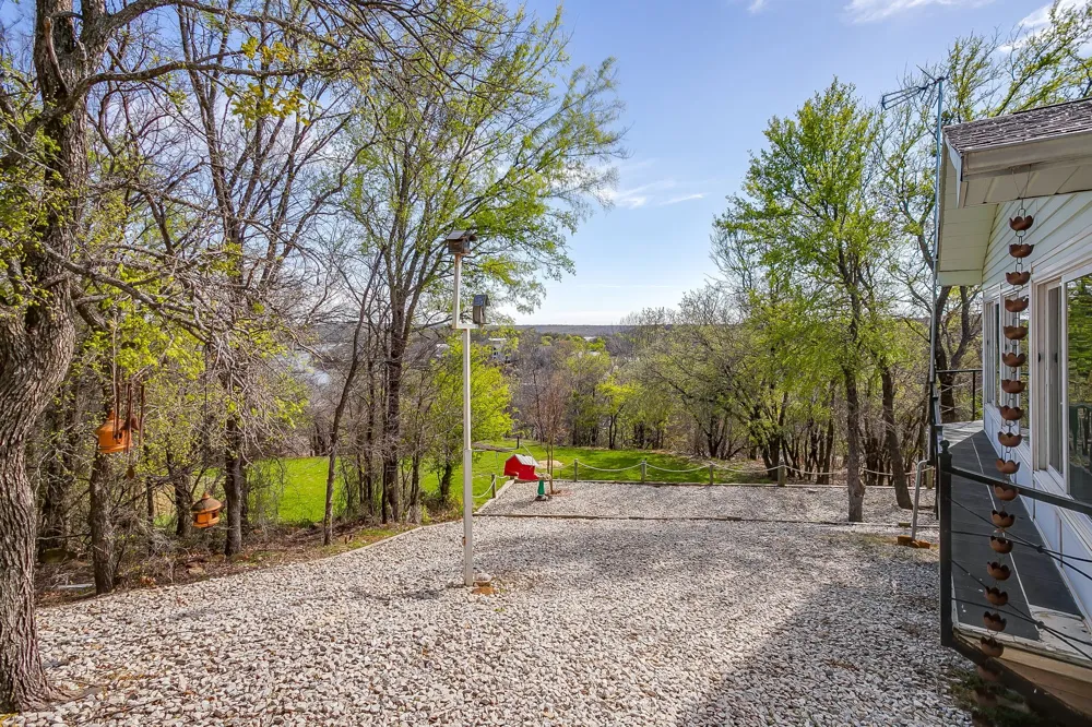 292 Pam Drive Chico, TX 76431