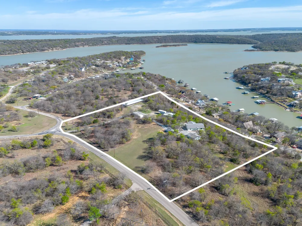 292 Pam Drive Chico, TX 76431