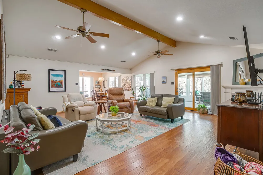 292 Pam Drive Chico, TX 76431