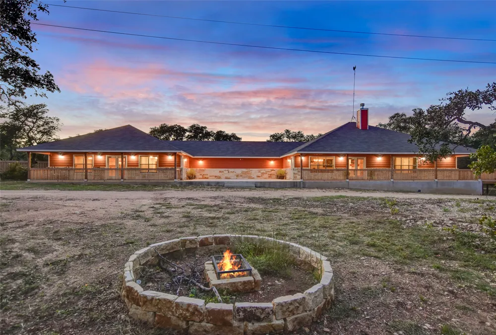 3547 W State Highway 29 Bertram, TX 78605