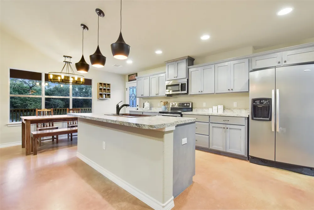 3547 W State Highway 29 Bertram, TX 78605