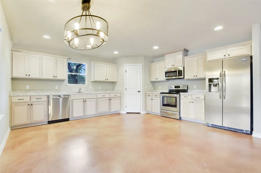 3547 W State Highway 29 Bertram, TX 78605