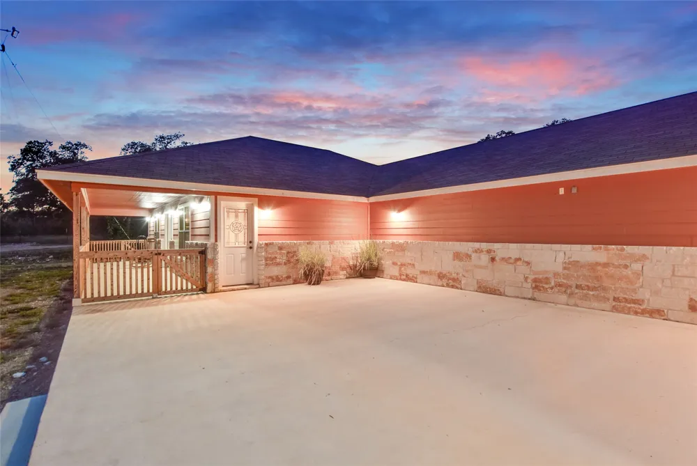 3547 W State Highway 29 Bertram, TX 78605