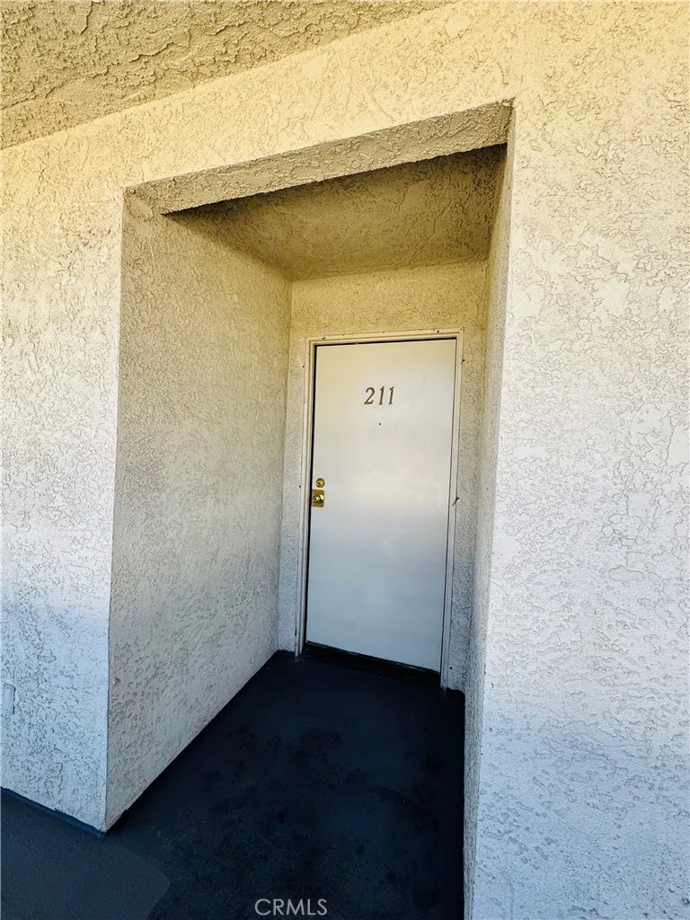 14610 Delano #211 Van Nuys, CA 91411
