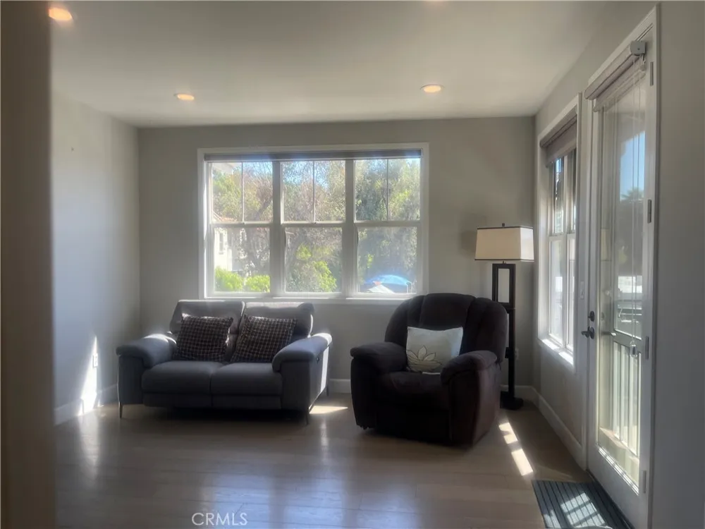 835 Francesca #201 Walnut, CA 91789