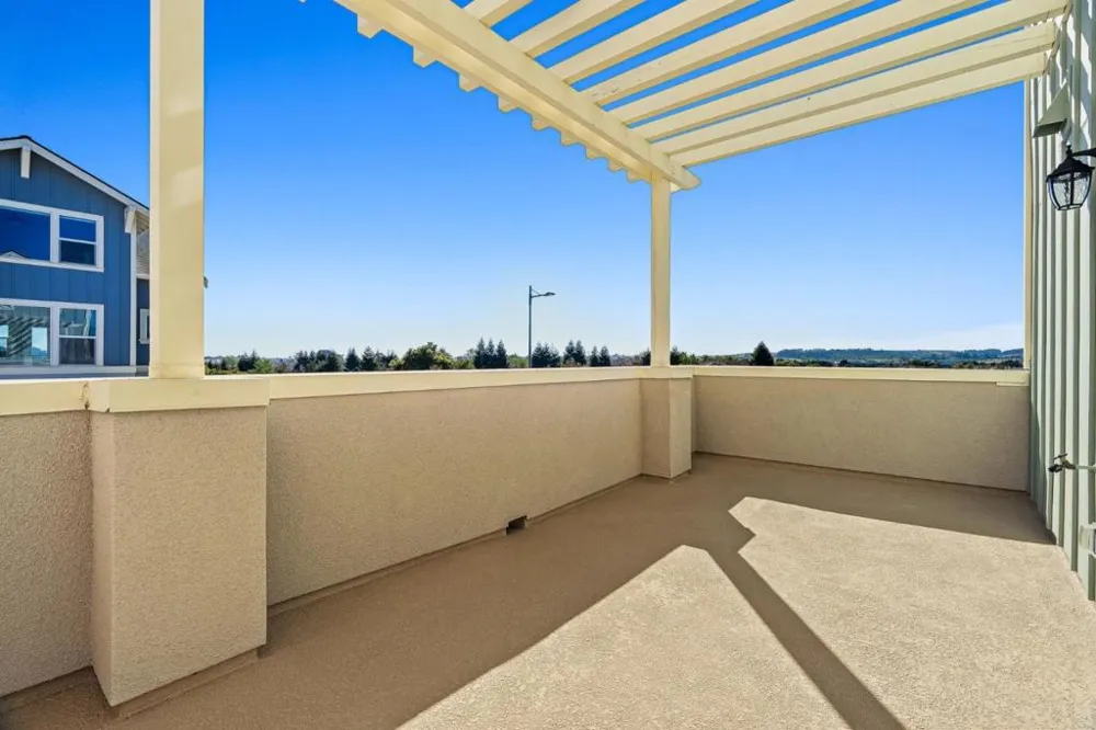 102 Skyline Vista Way Watsonville, CA 95076