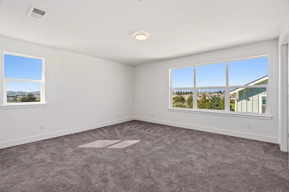 102 Skyline Vista Way Watsonville, CA 95076