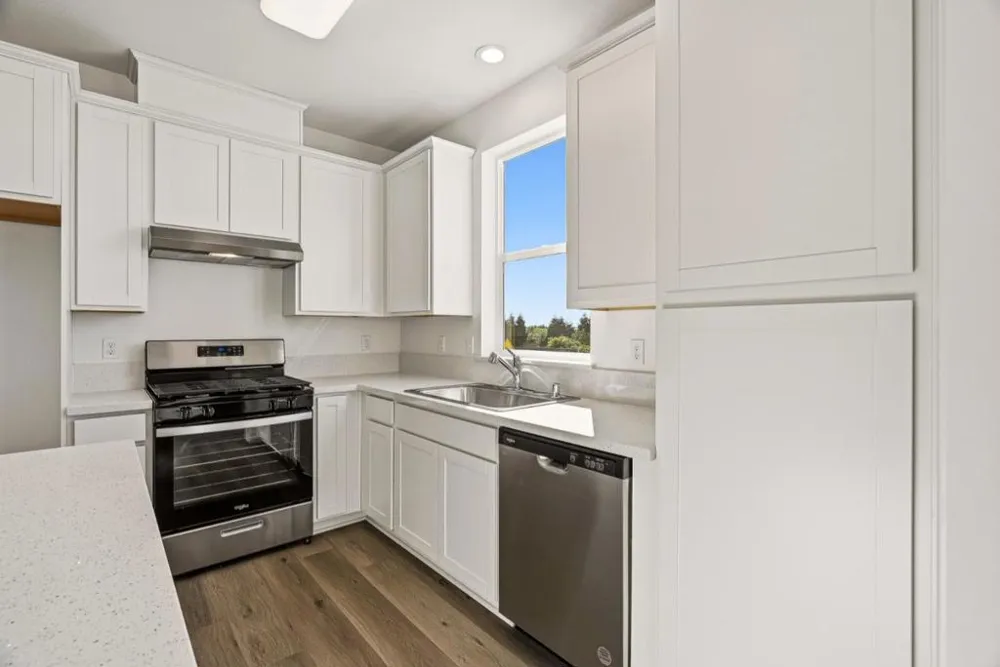 102 Skyline Vista Way Watsonville, CA 95076