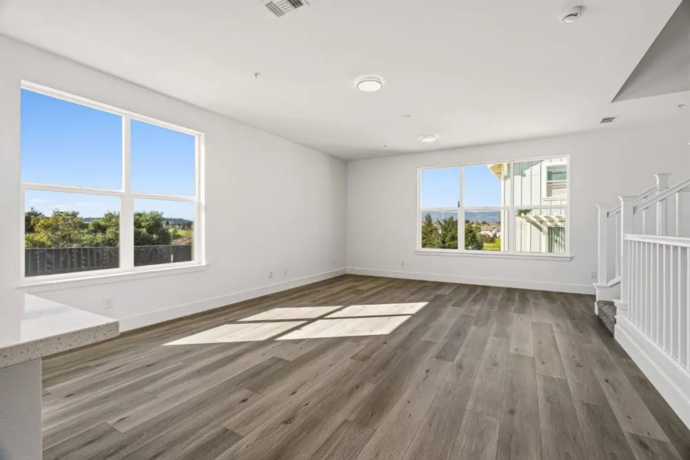 102 Skyline Vista Way Watsonville, CA 95076