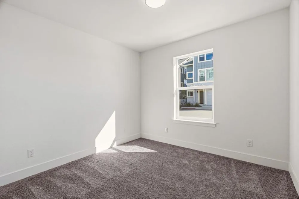 102 Skyline Vista Way Watsonville, CA 95076
