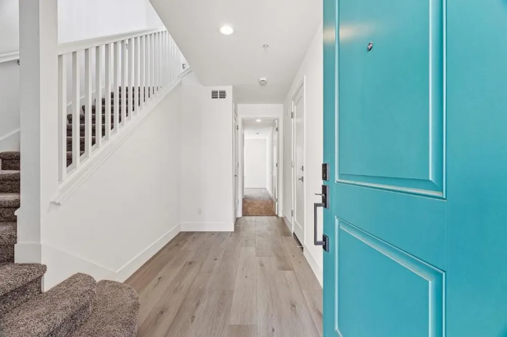 102 Skyline Vista Way Watsonville, CA 95076