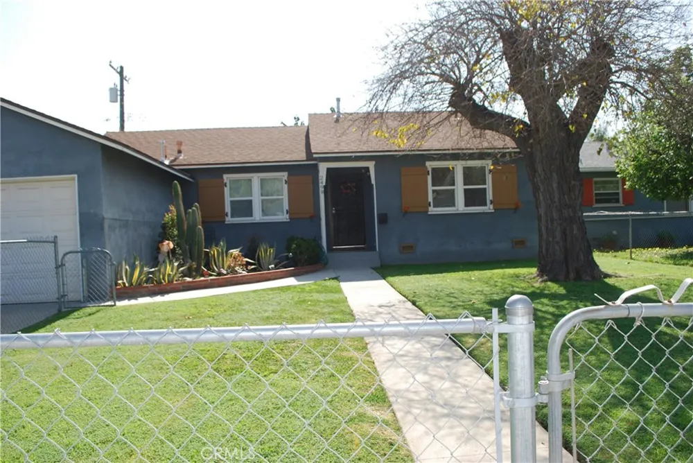 2498 Kellogg Park Drive Pomona, CA 91768