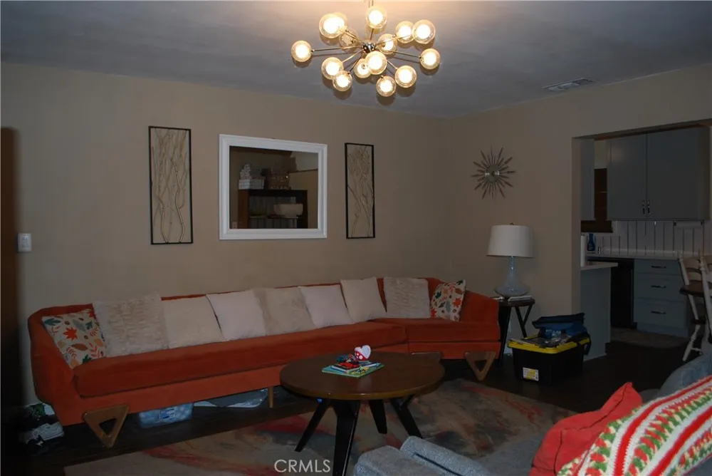 2498 Kellogg Park Drive Pomona, CA 91768