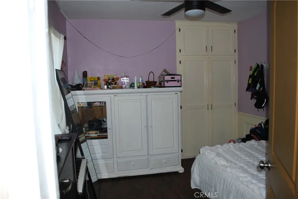 2498 Kellogg Park Drive Pomona, CA 91768