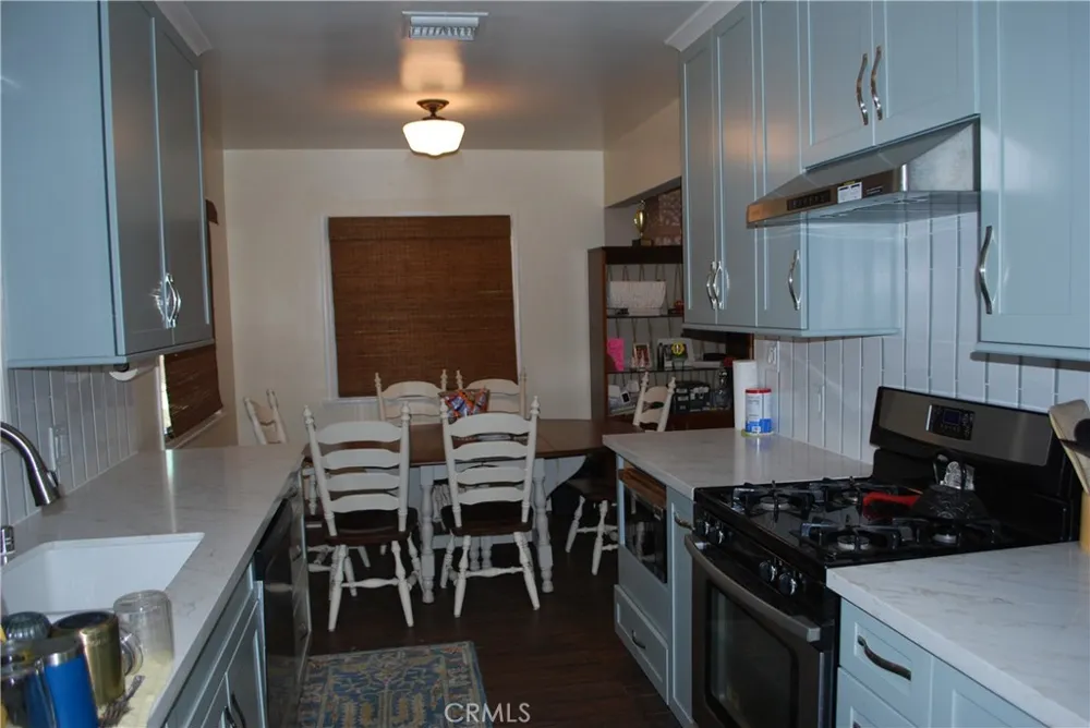 2498 Kellogg Park Drive Pomona, CA 91768