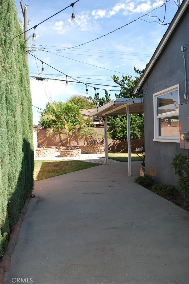 2498 Kellogg Park Drive Pomona, CA 91768