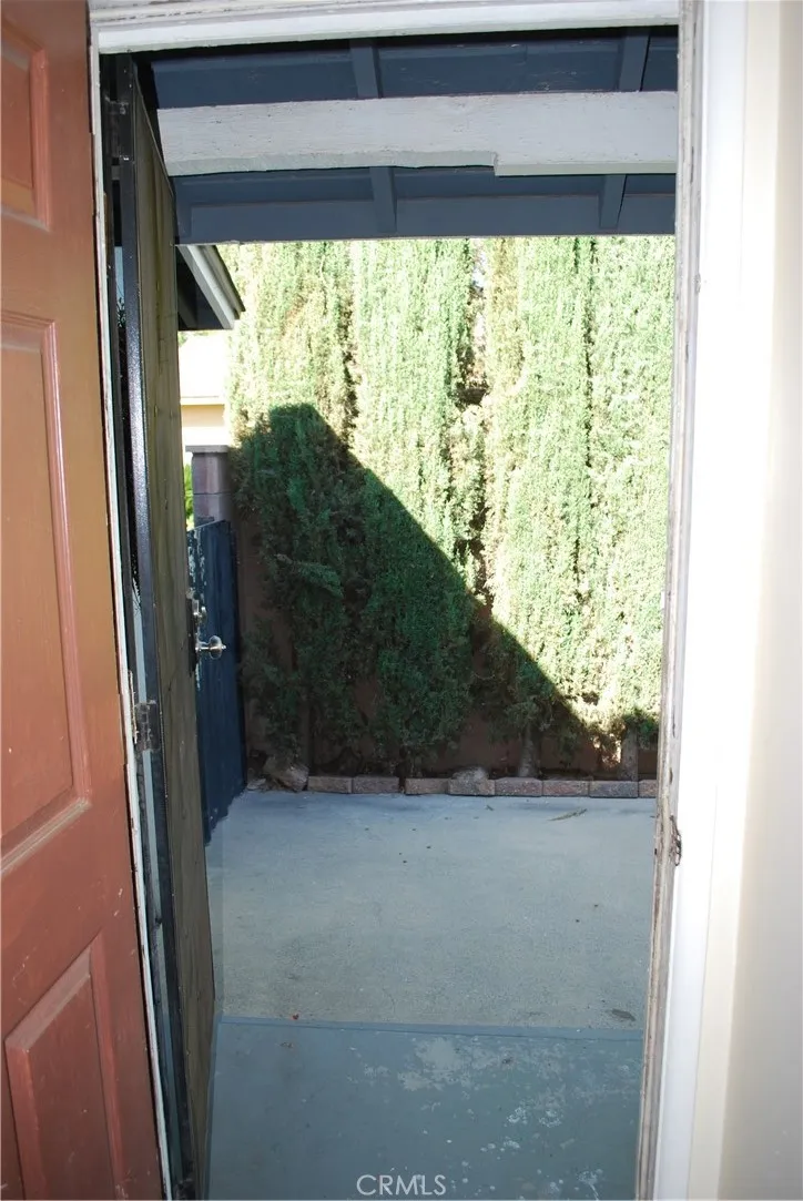 2498 Kellogg Park Drive Pomona, CA 91768