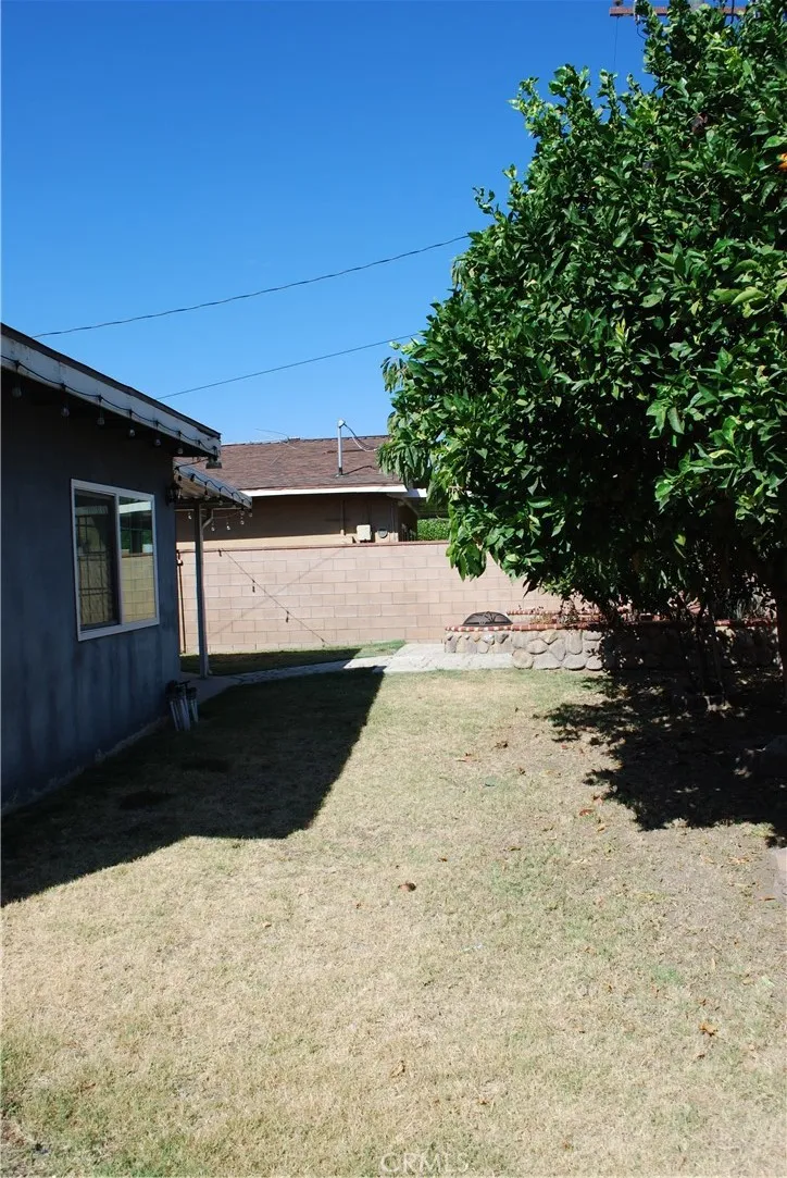 2498 Kellogg Park Drive Pomona, CA 91768