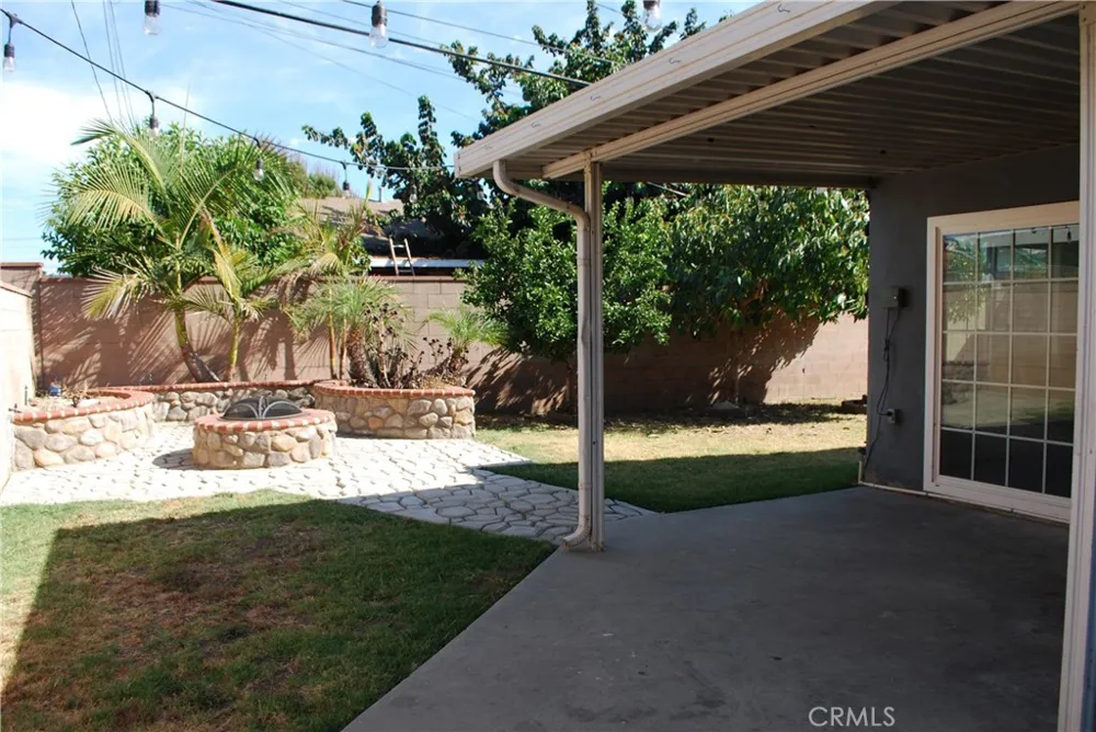 2498 Kellogg Park Drive Pomona, CA 91768