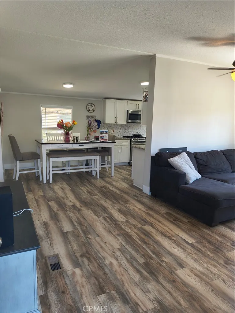 20401 Soledad Canyon Road #223 Canyon Country, CA 91351