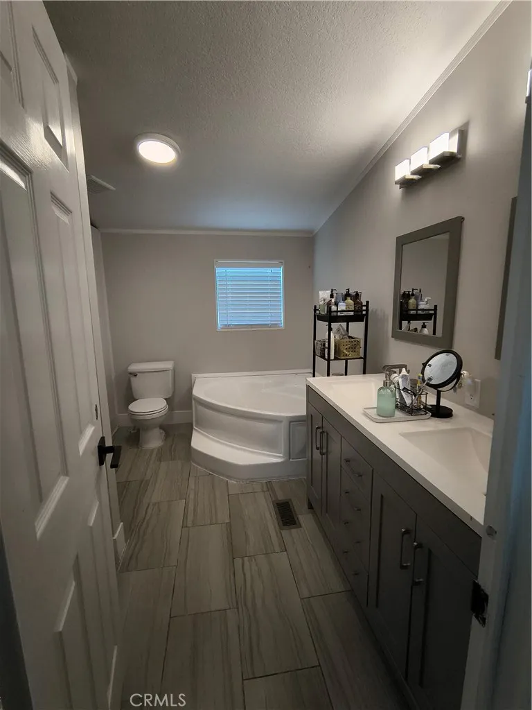 20401 Soledad Canyon Road #223 Canyon Country, CA 91351