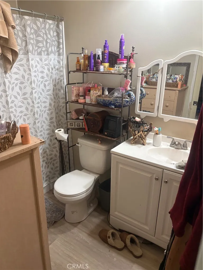 4369 Lakeview Terrace Lucerne, CA 95458