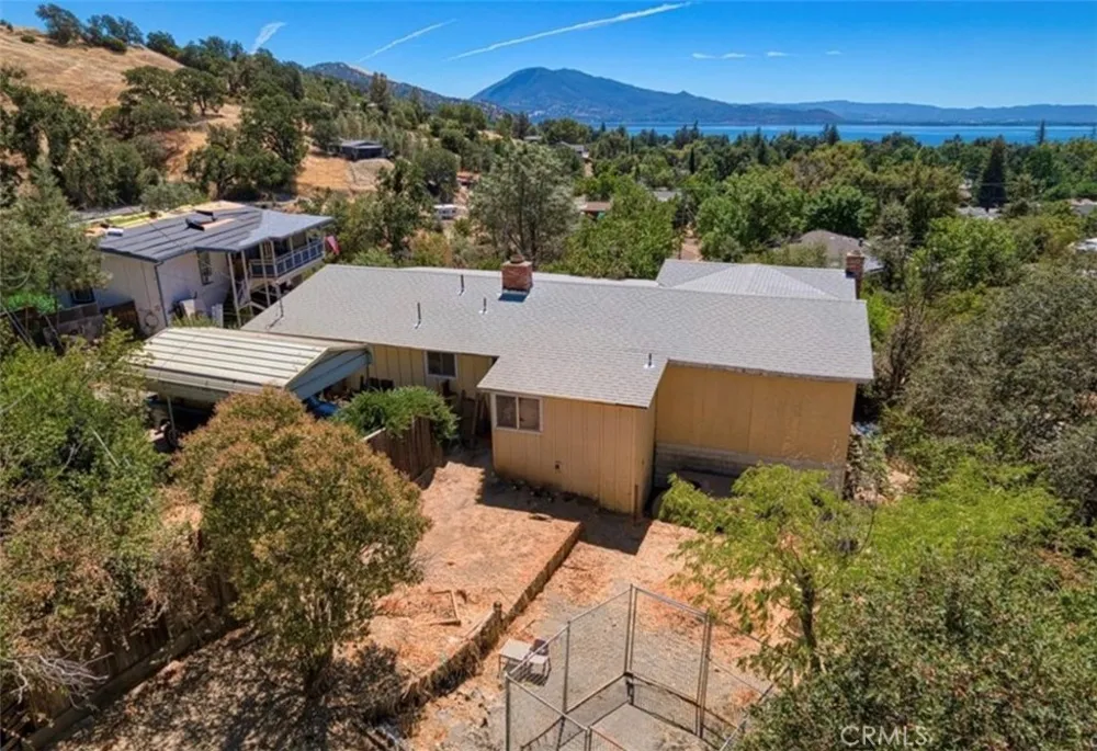 4369 Lakeview Terrace Lucerne, CA 95458